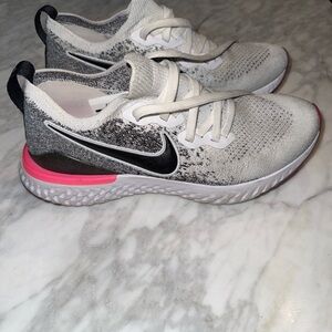 Nike Epic React Flyknit 2 White and Pink Sneakers with Sleek Design